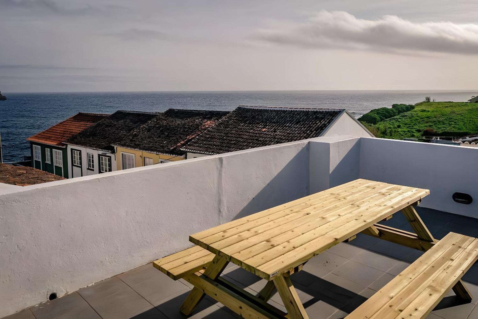 Casa Silveira Mar - Angra Apartment Angra do Heroismo Ngoại thất bức ảnh